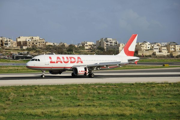 Où pratiquer le snorkeling au milieu des raies manta à Hawaii ?